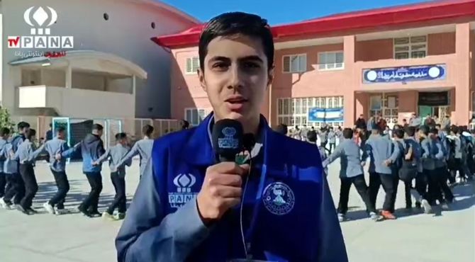  آیین سنتی «سینه‌زنی کمر به کمر» هم‌زمان با ایام فاطمیه در رامیان