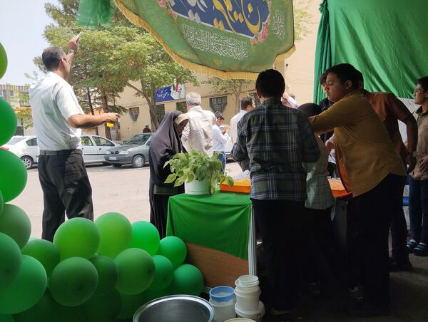 موکب دبیرستان ناصر در آموزش  و پرورش ناحیه ۷