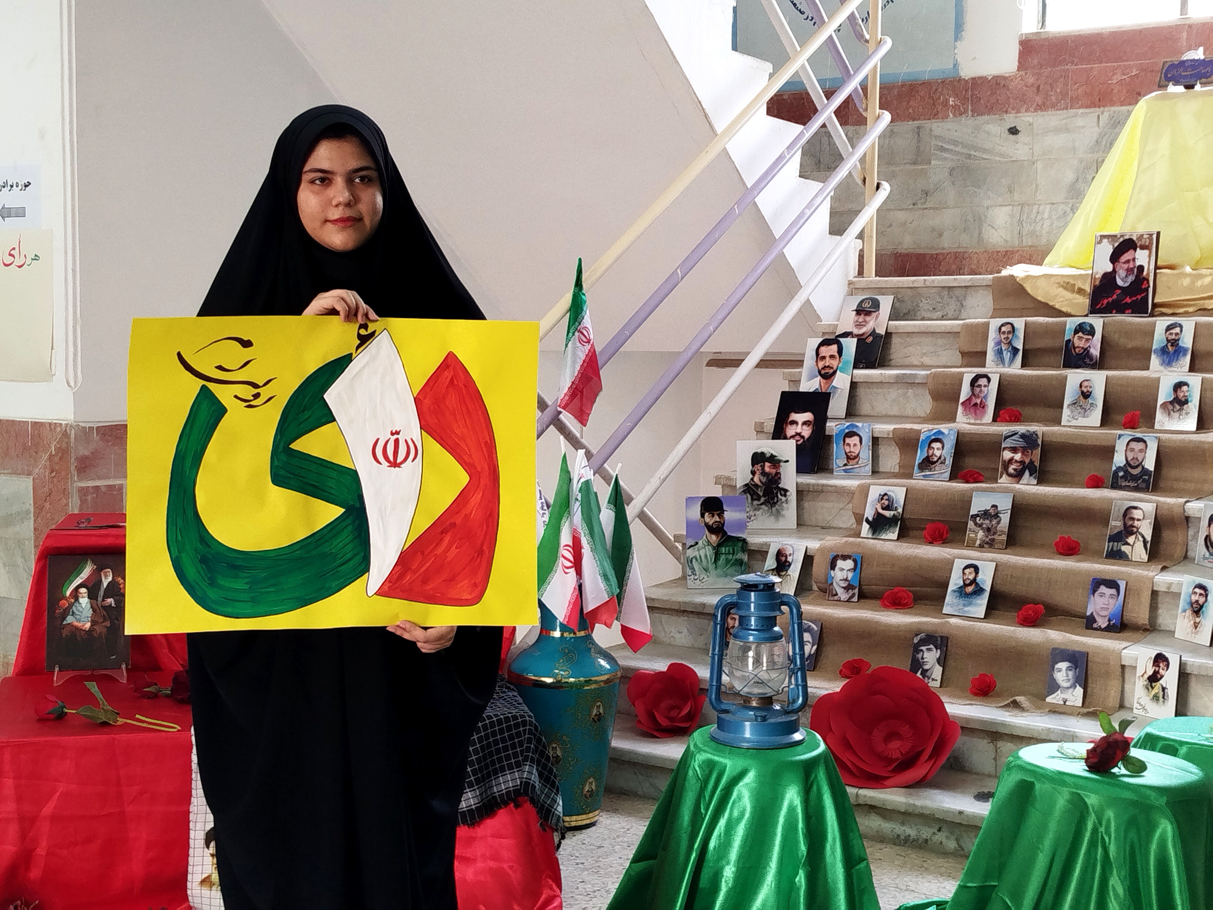 جشن تکلیف سیاسی رای‌اولی‌های فاروج با حضور در پای صندوق‌های رای