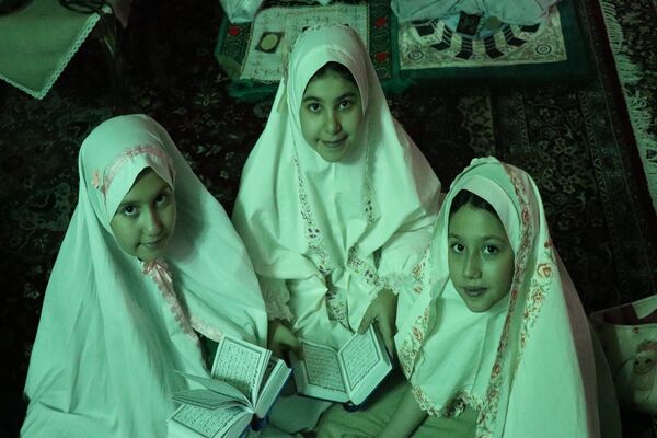 گزارشی از فرودگاه دل‌ها؛ زائران سکوت در باند پرواز به سوی خدا