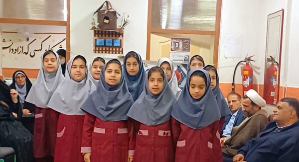 جشن شکوفه‌ها در خشکبیجار 