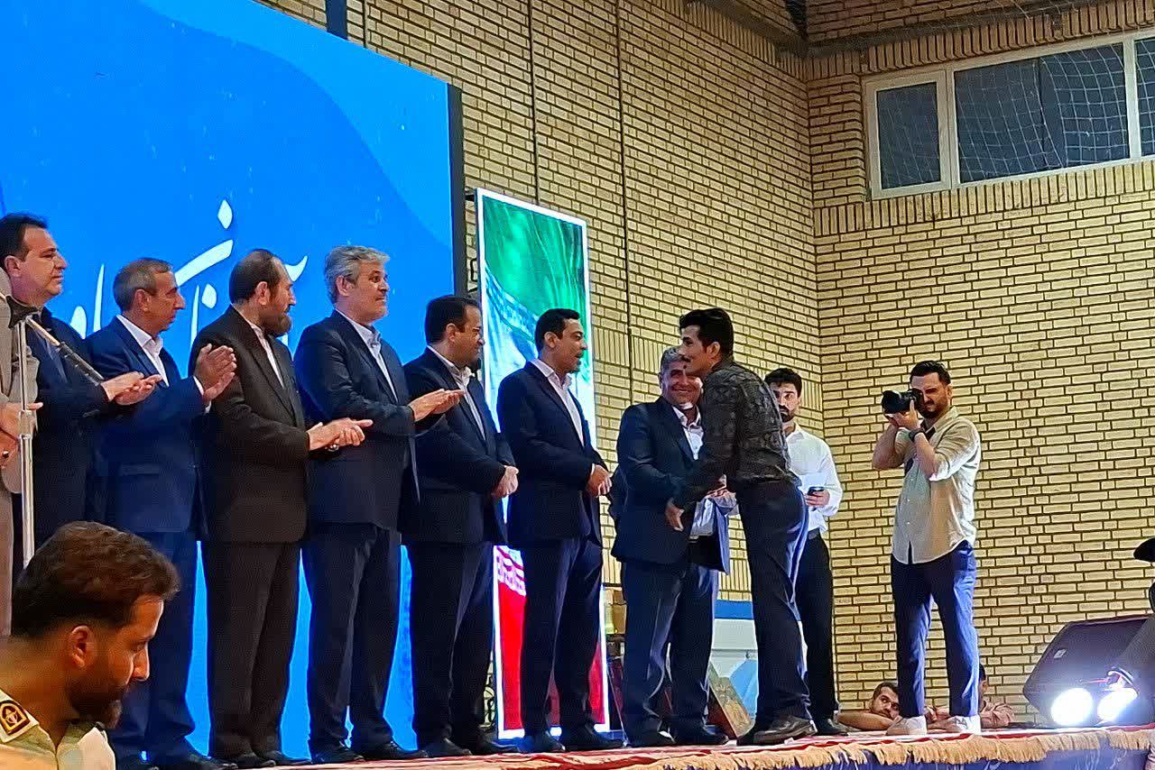 نخستین همایش مهر آفرینان باوی در باشت