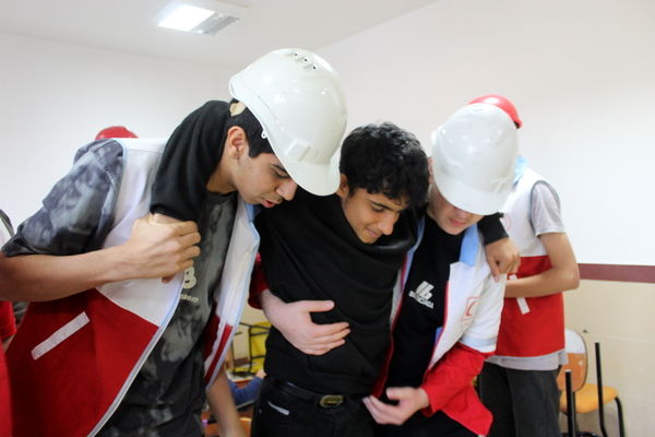 مانور سراسری زلزله و ایمنی مدارس در گلوگاه