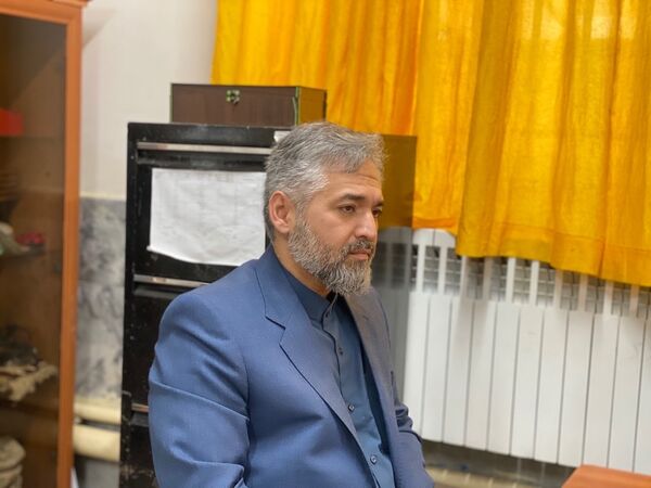 تقدیر از مشاور هنرستان مهدیزاده نیا ناحیه هفت مشهد