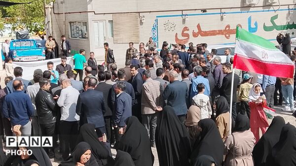حضور پرشور اقشار مختلف مردم در رزمایش جان فدا شهرستان کوهدشت
