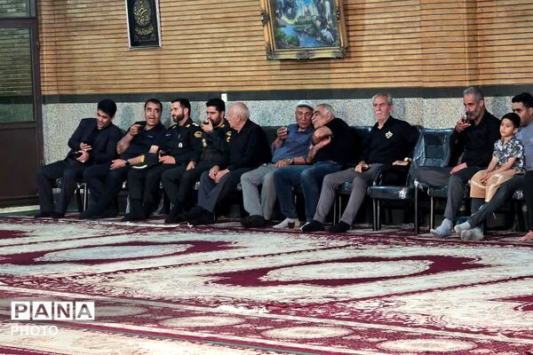 در سایه سوگ محرم، گرد هم آمدن مردم برای یادآوری حوادث کربلا