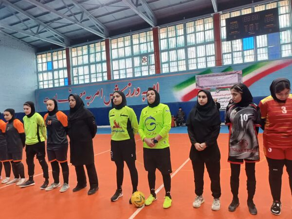 آئین افتتاحیه مسابقات فوتسال دانش‌آموزی منتخب آموزشگاه های شهرستانهای استان تهران به میزبانی ورامین 