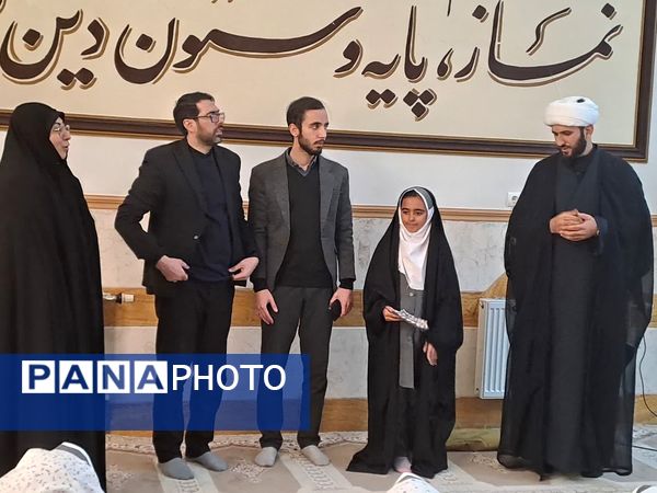 برگزاری نماز جماعت و زنگ گفت‌وگو در اسلامشهر