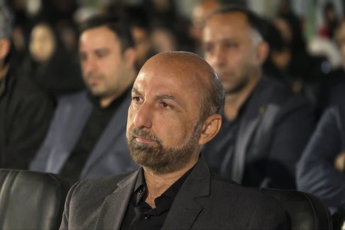  شاخه های شجره طیبه،را شکستند اما ، این درخت ریشه در خاک وطن دارد، و پربارتر از قبل خواهد شد