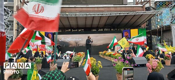 برگزاری روز دختر در میدان امام حسین(ع)