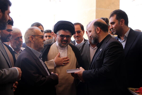 افتتاح آموزشگاه ۱۲ کلاسه شهید حسینی پور در اردکان