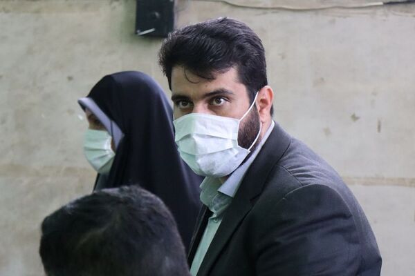 میز خدمت ویژه فرهنگیان در شهرستان پاکدشت به‌مناسبت گرامیداشت هفته معلم 