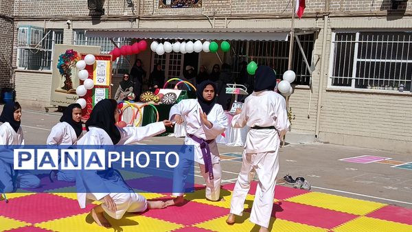 المپیاد ورزشی در دبیرستان کوثر فرهنگیان