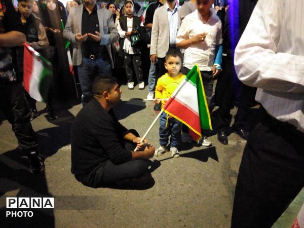 پیمان دوباره با رهبری با نوای رسای مهدی رسولی در آیین تجدید بیعت 