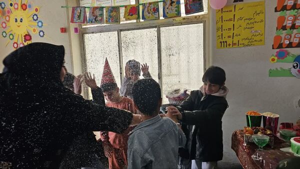 جشن یلدایی در مدرسه دکتر عسکریان یاسوج