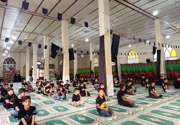 همخوانی غرورآفرین هیئت‌های دانش‌آموزی حاجی‌آباد