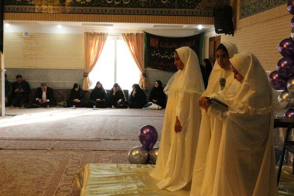 گذر از کودکی به جوانی؛ مدارس فیروزکوه میزبان «جشن بلوغ» دانش‌آموزان شدند