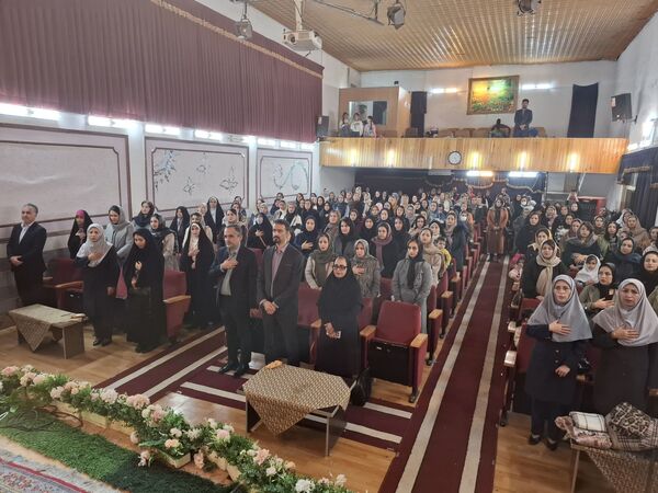 گرامیداشت روز مادر مدرسه دخترانه ۱۷ شهریور 