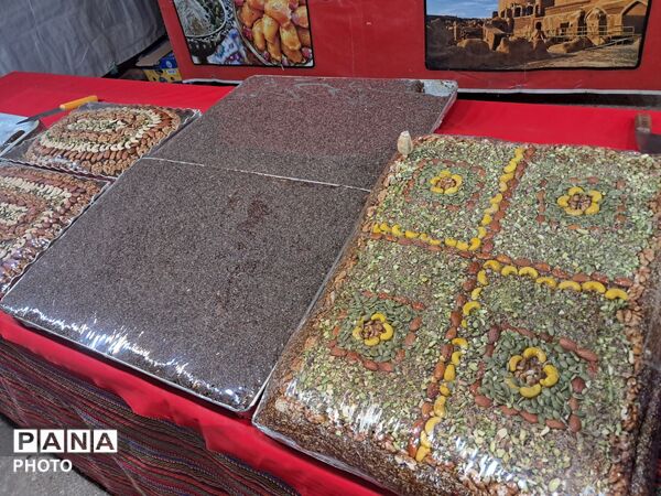 ششمین نمایشگاه صنایع دستی و گلاب گیری شهر کرج 