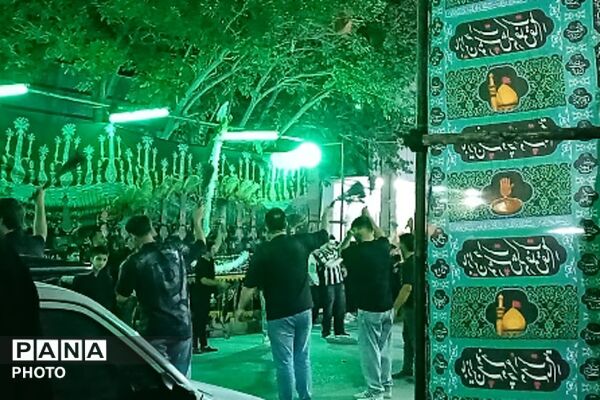 شکوه سوگواری در شبِ عاشورا،وقتی صباشهر با هم‌صدایی در سوگِ حق می‌گرید