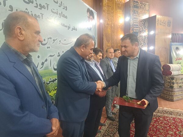 اختتامیه بیست و سومین اردوی کشوری دانش‌آموزان عشایر 
