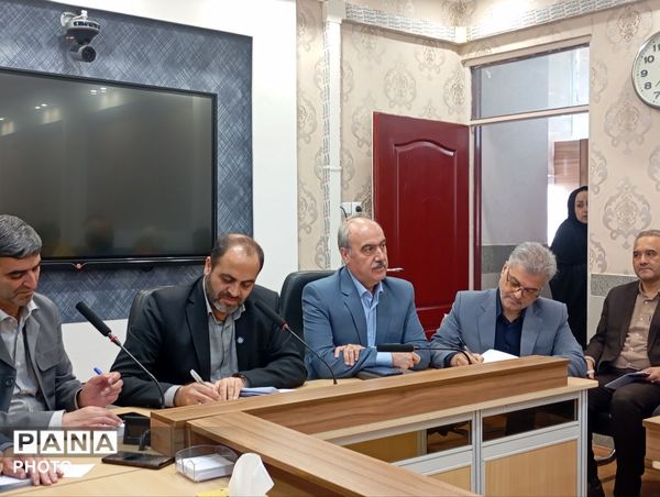 جلسه تشکلات دانش آموزی با نماینده مردم نیشابور در مجلس شورای اسلامی