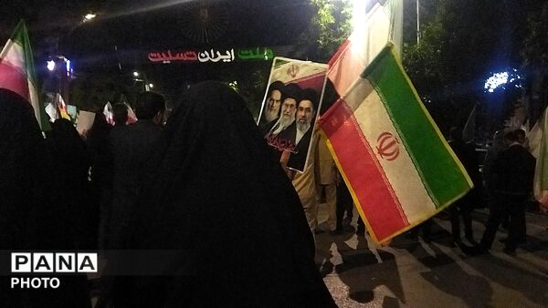 پنجاه و هشتمین شب از ایستادگی مردم در خیابان های نیشابور