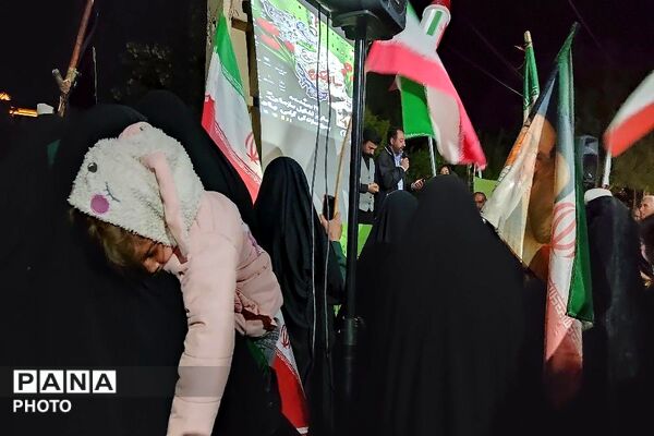 از انتقام خون شهدا صرف نظر نخواهیم کرد