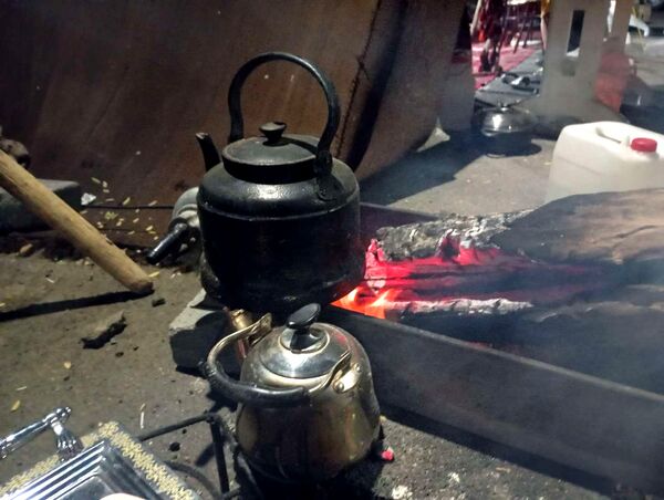  برپایی سیاه چادر بومی محلی در فاروج