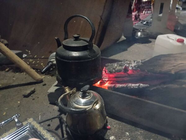  برپایی سیاه چادر بومی محلی در فاروج