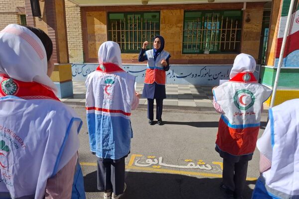 مانور زلزله و ایمنی در مدارس فیروزکوه