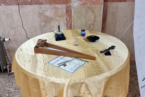 برپایی نمایشگاه صنایع آموزشی و فناوری‌های نوین در دبستان علوی 