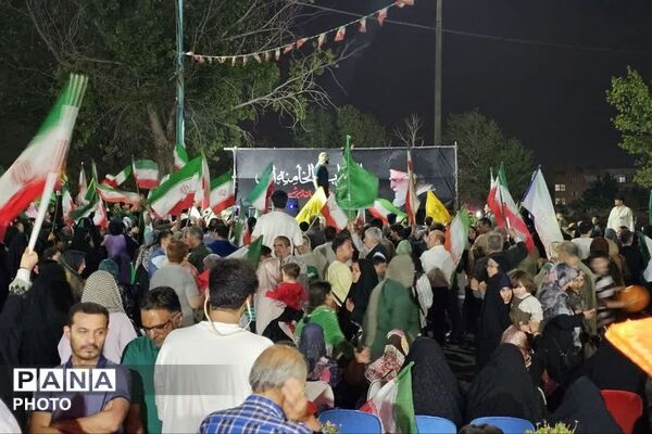 اجتماعات شهروندان فاز چهار اندیشه در میدان شهدای گمنام