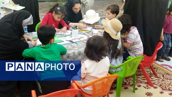 جشن وحدت و ولایت با حضور پرشور دانش‌آموزان اسکو