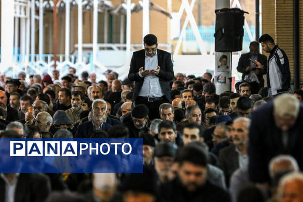 نماز عید فطر در مصلای امام خمینی (ره) ارومیه