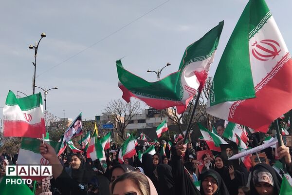 اجتماع بزرگ دختران ایران به مناسبت ولادت حضرت معصومه (س) و روز دختر در پردیس