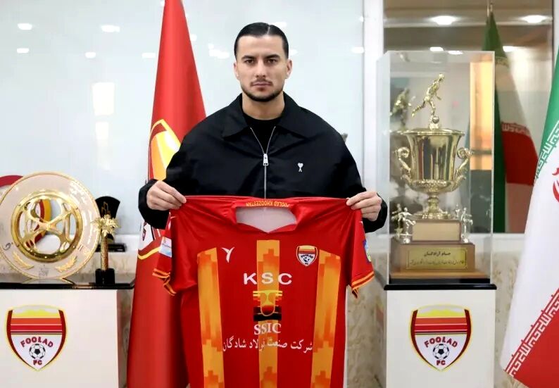 هافبک مسی‌ها پیراهن فولاد خوزستان را بر تن کرد