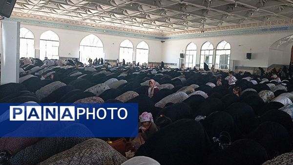 نماز جمعه ای با رنگ خون شهید در کاشمر