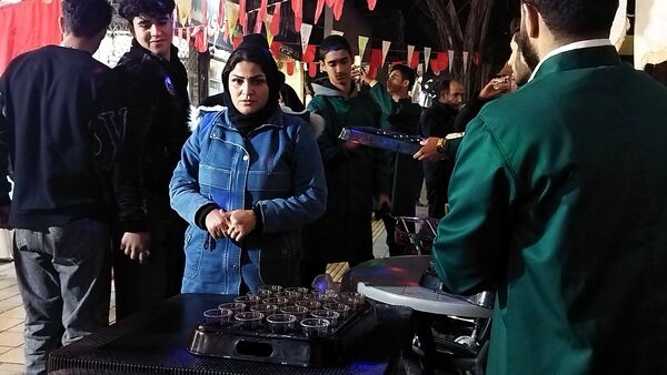 گذری بر فعالیت چایخانه امیر المومنین در شب میلاد حضرت مهدی ( عج)