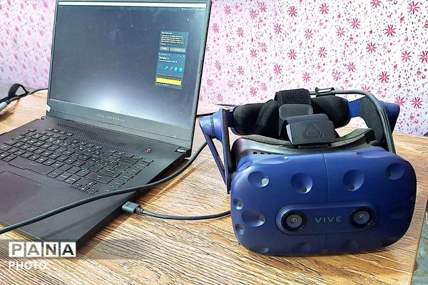 اجرای طرح واقعیت مجازی VR درس فارسی در دبستان ستایش