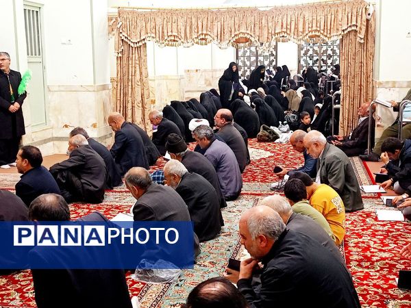 قرائت دعای کمیل در کاشمر