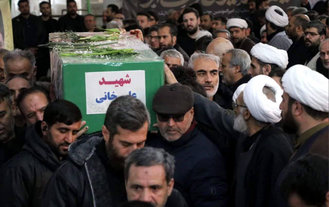 تشییع پیکر پاسدار علی خانی در نظرآباد