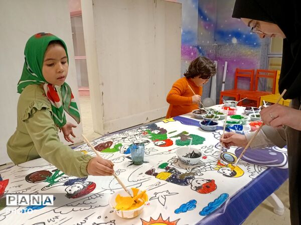 برگزاری جشنواره ضیافت نور توسط کهکشان کودکی درفرهنگسرای کودک و آینده 