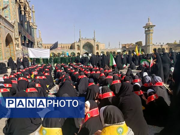 جلوه هایی از حضور مردم قم در راهپیمایی یوم الله 13 آبان