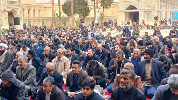 اقامه نماز پرفیض جمعه در سمنان