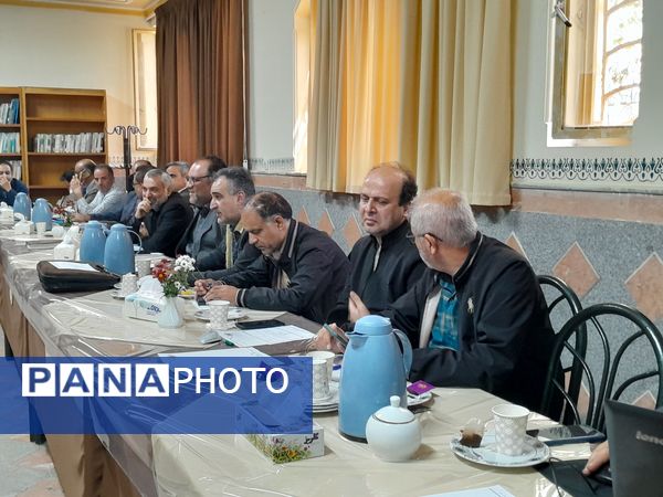 برگزاری پنجمین جلسه هم‌اندیشی مدیران هنرستان‌های ناحیه یک
