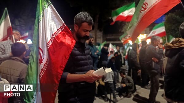 هفتادمین شب؛ بیداری ملت ایران