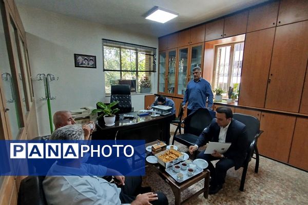  برگزاری مراسم تودیع و معارفه کارشناس مسئول تربیت بدنی ناحیه دو شهرری