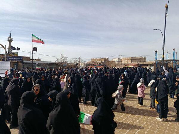 حضور پرشور مردم در راهپیمایی ۲۲ بهمن شهرستان کندر