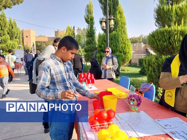 جشنواره و همایش بزرگ اتیسم به مناسبت روز جهانی کودک
